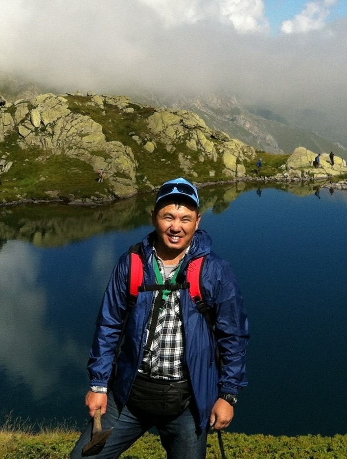 开云手机网页版登录入口创新论坛第一千八百三十八讲：Tectonic evolution of the high-and ultrahigh-pressure (HP-UHP) metamorphic complexes, Kyrgyz Tianshan Mts.