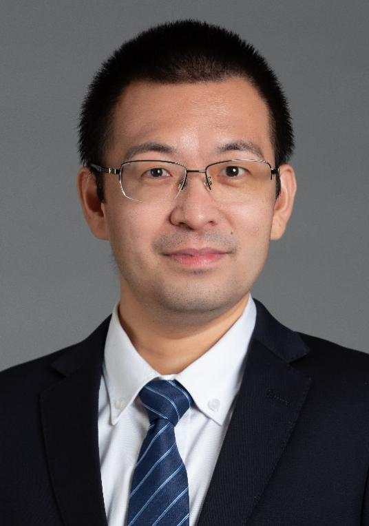 开云手机网页版登录入口创新论坛第一千七百三十八讲：Relaxation Critical Dynamics with Emergent Symmetry