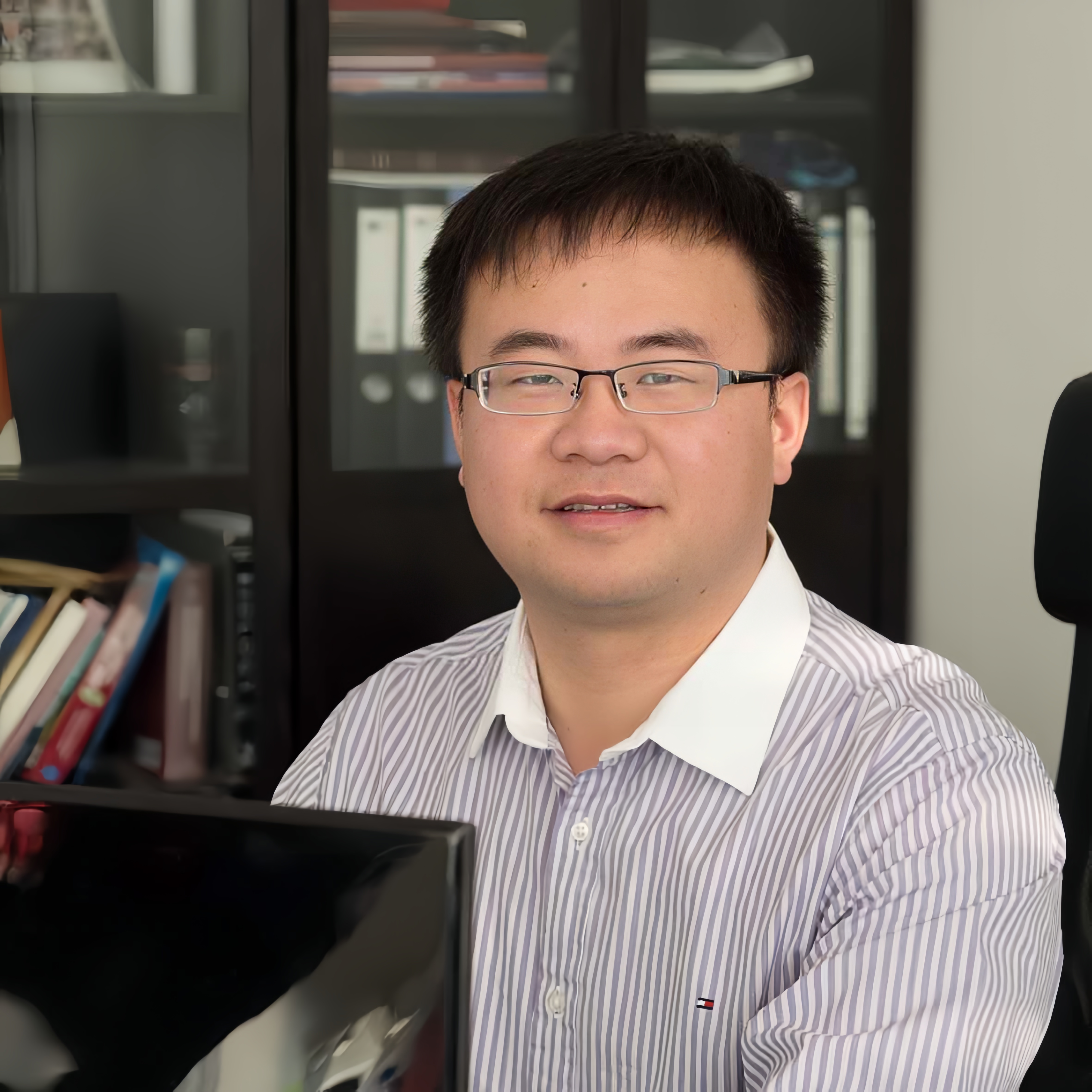 开云手机网页版登录入口创新论坛第一千七百九十四讲：多元介孔材料的合成与性能研究