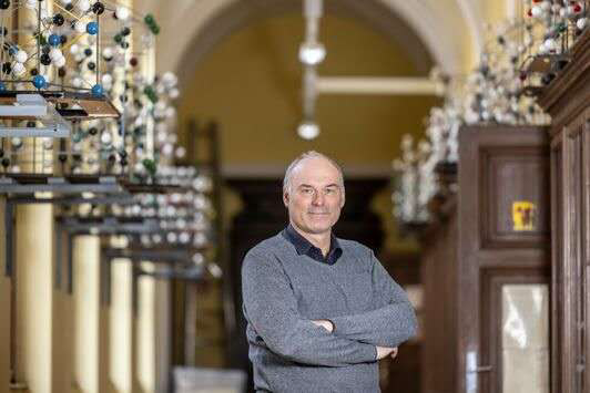 开云手机网页版登录入口创新论坛第一千九百五十七讲：Pre-Alpine Metamorphic Events in the Eastern Alps, Austria