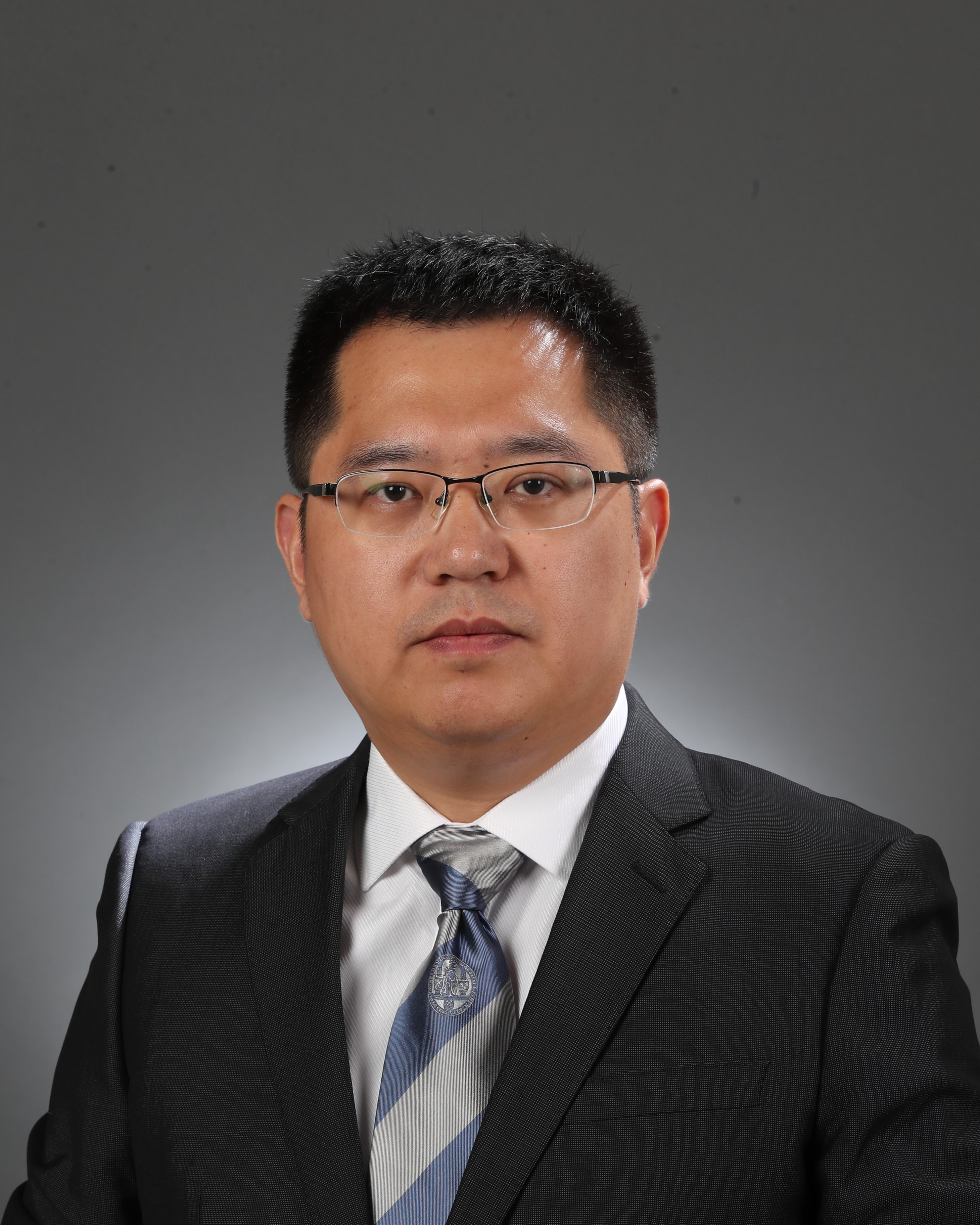 开云手机网页版登录入口创新论坛第一千二百二十六讲暨120周年校庆年系列活动：三个罂粟属物种染色体级基因组揭示BIA通路补丁式跳跃演化机制