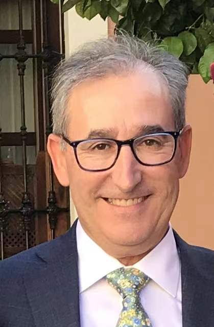 开云手机网页版登录入口创新论坛第一千四百三十一讲：Asymptotic behavior of a semi-linear problem with long time memory