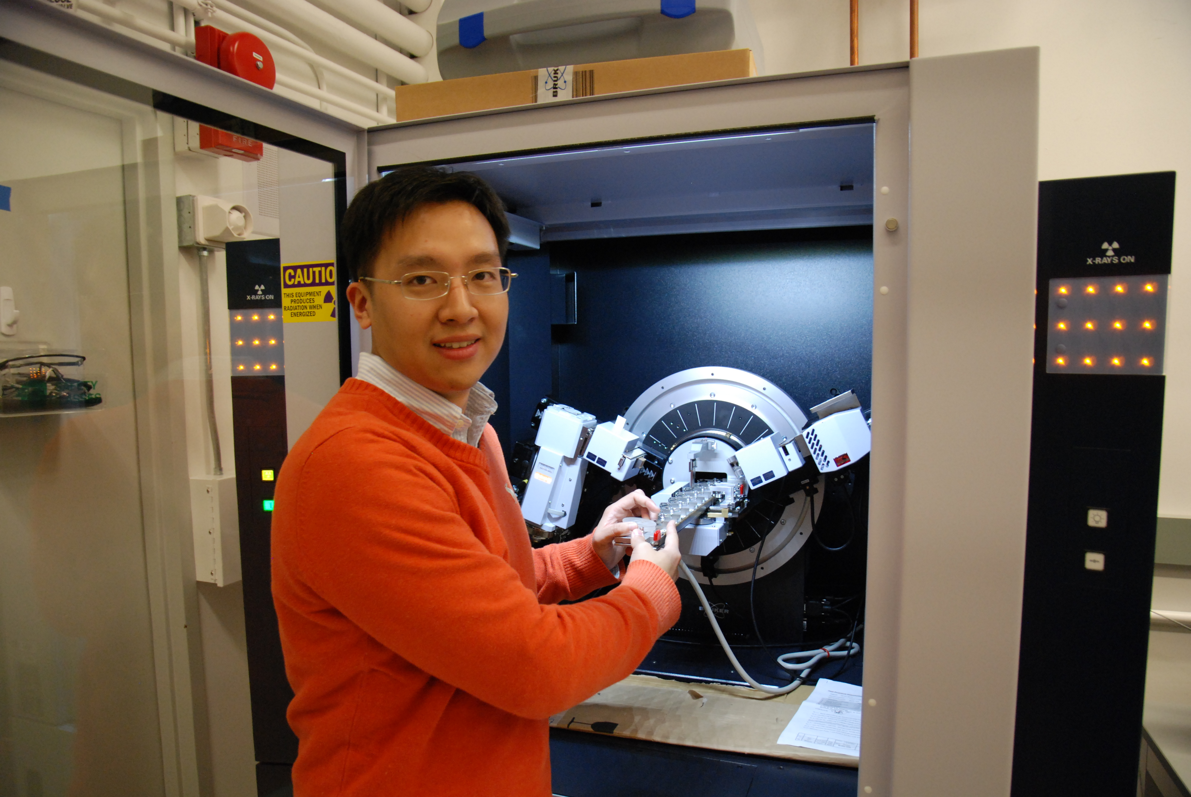 开云手机网页版登录入口创新论坛第一千一百二十四讲：晶态孔材料与“碳中和”