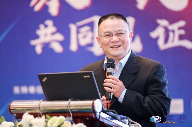 开云手机网页版登录入口创新论坛第一千八百零八讲：精准合成导向的天然产物全合成：从基础研究到产业应用