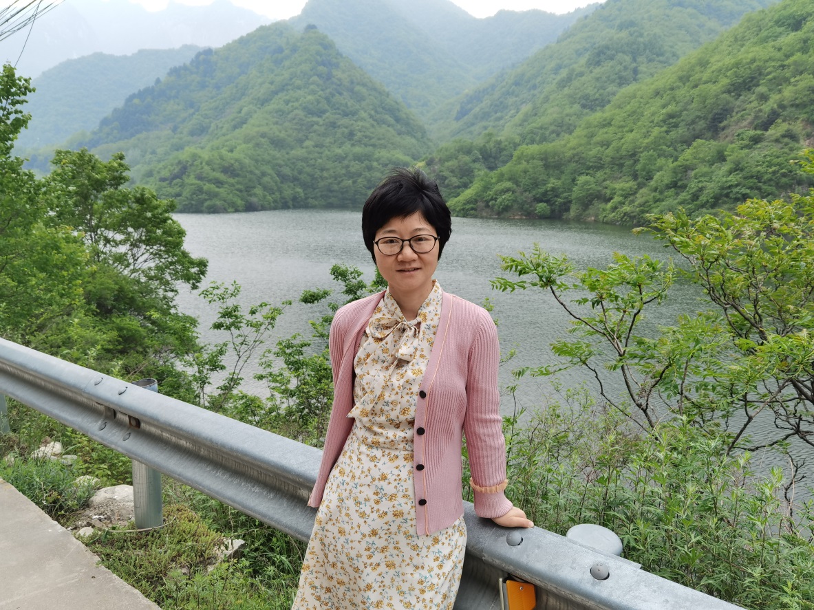 开云手机网页版登录入口创新论坛第一千八百二十八讲：Dynamics analysis of a reaction-diffusion-advection benthic-drift model with logistic growth