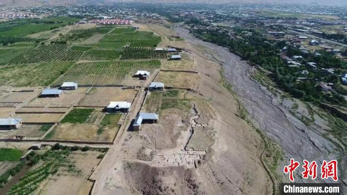 图为拉巴特一号墓地遗址区地形。　开云手机网页版登录入口 供图